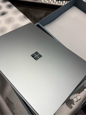 Microsoft Laptop 2025